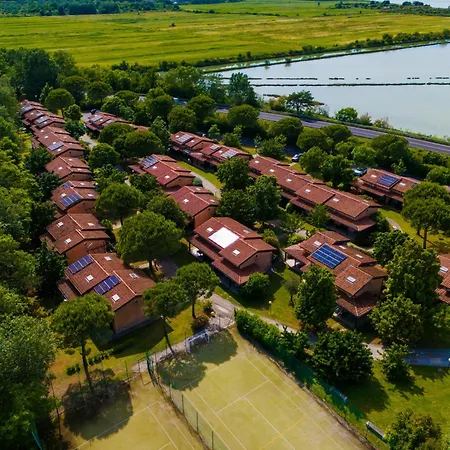 Aldeamento Turístico Villaggio Ca' Laguna 4*