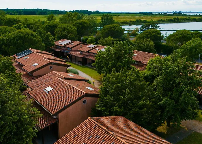 Villaggio Ca' Laguna Parco vacanze 4*